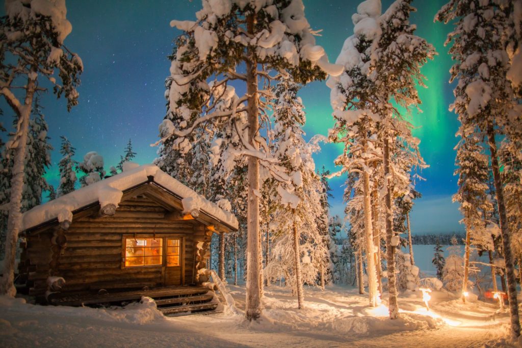 cabin-unter-polarlicht